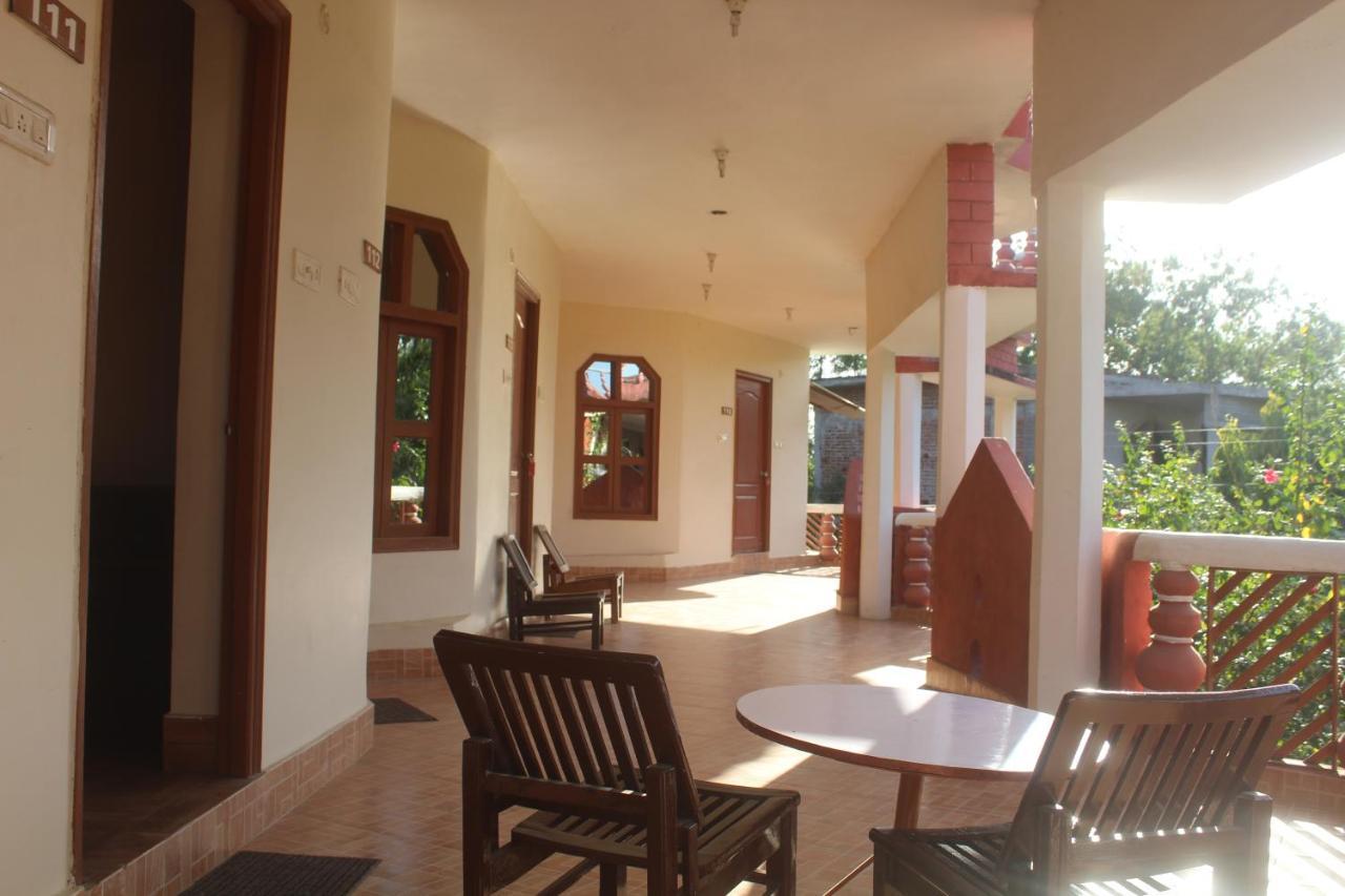 Khajuraho Jungle Resort Room photo